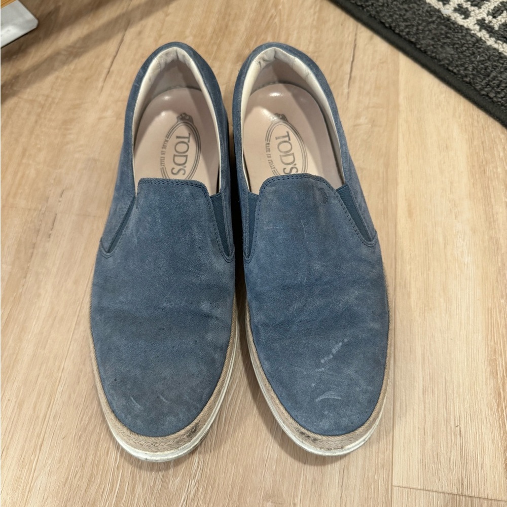 Tod’s Slip-On Shoes in Suede Good Condition